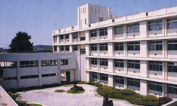 第三棟・中庭
